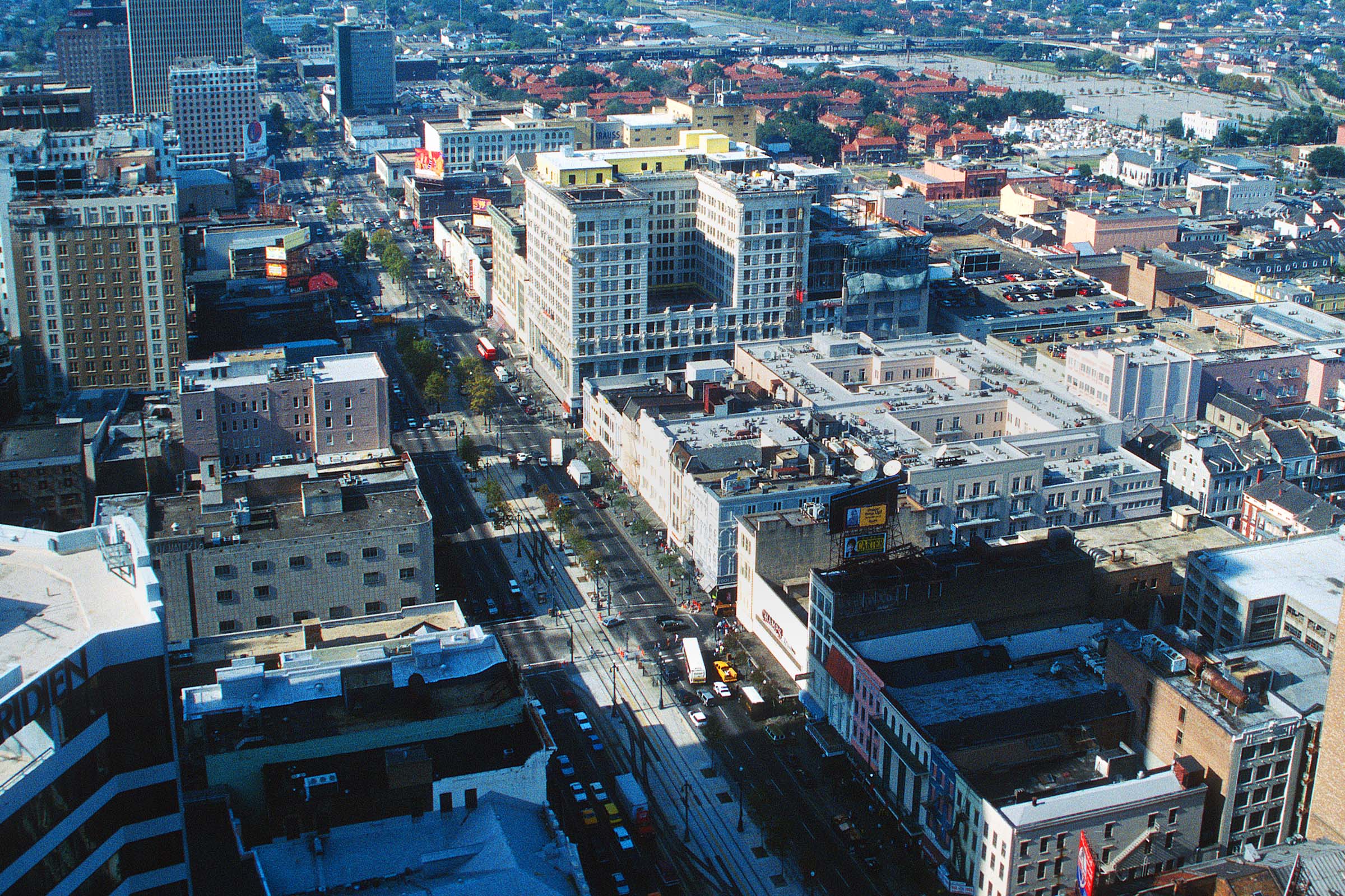 1998 – South Mill Distribution Adds Facility #4